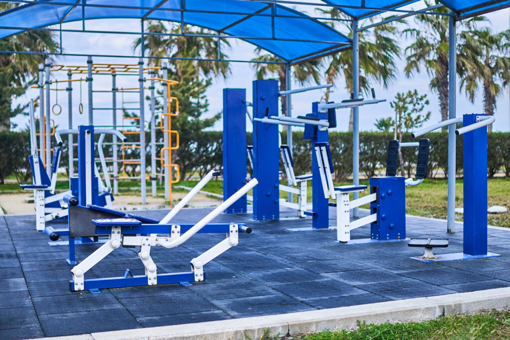 Outdoor gym fitness Outdoor gym fitness